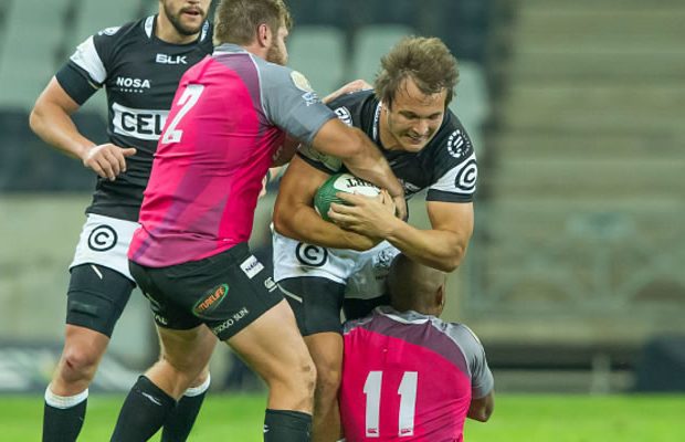 Andre Esterhuizen in action for the Sharks