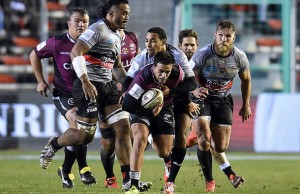 Heimar Williams defends the ball for the Sharks against Toulon