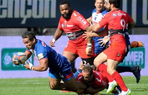 Jackson Willison scores a try for Grenoble