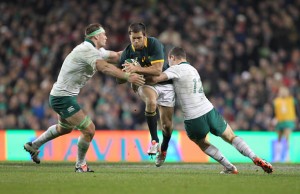 Jan Serfontein looks to break through Ireland's defence