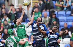 Andrei Ostrikov wins line out ball for Sale Sharks