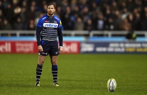Danny Cipriani lines up the posts for a penalty kick