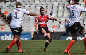 Marnitz Boshoff clears the ball for the Golden Lions