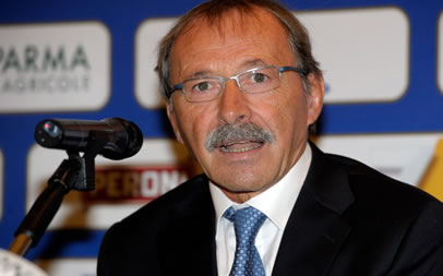 Italy head coach Jacques Brunel